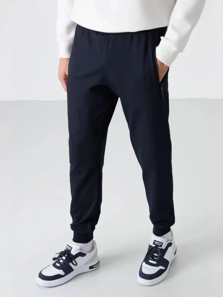 Tommy Life Sportnadrágok Jogginghose tengerészkék