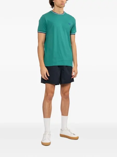 Pantaloni scurți Fred Perry cu broderie albastru