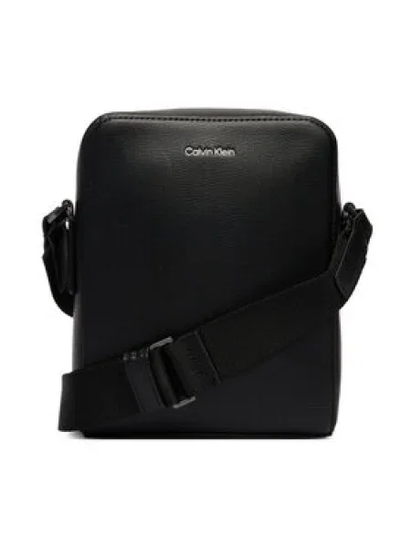 Calvin Klein Taška cez rameno EMBLEM' čierna