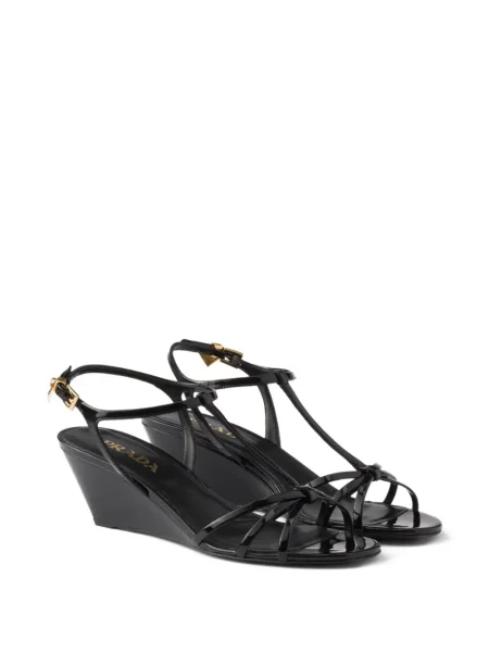 Sandale Prada din piele de lac negru