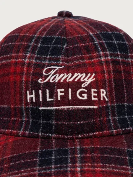 Tommy Hilfiger kapa s šiltom z volno rdeča