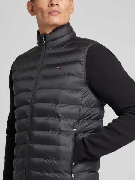 Kamizelka pikowana z zapinanymi na błyskawiczny model ‘CORE PACKABLE’ Tommy Hilfiger czarna