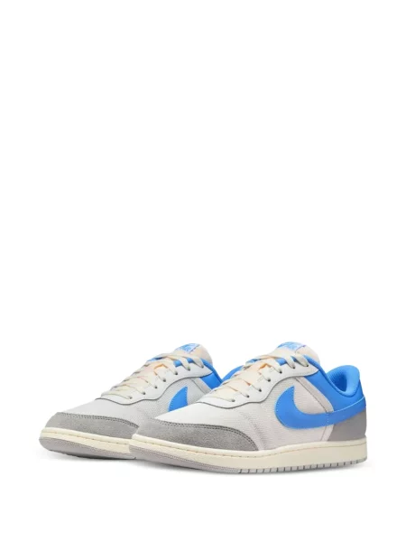 Sneakerși Jordan