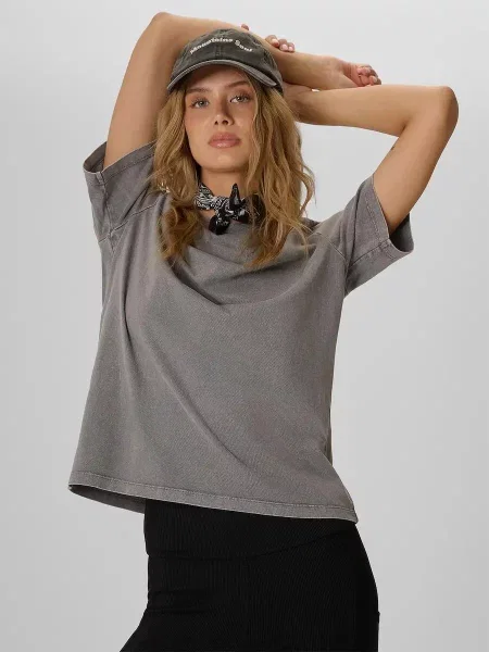 T-shirt loose z nadrukiem 4F szara