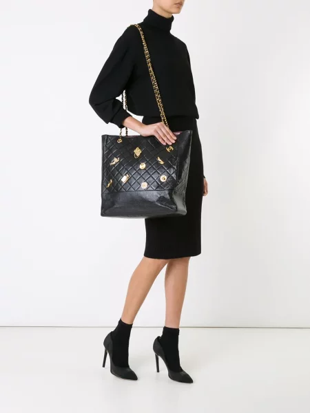Přívěsek Chanel Pre-owned černý