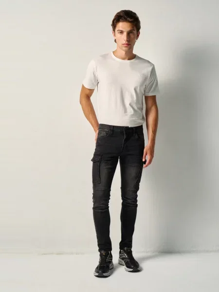 KOROSHI Rifľové kapsáče denim čierny