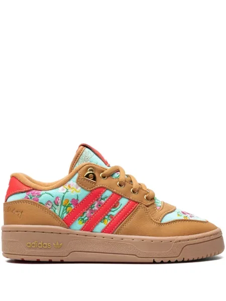Sneakerși Adidas Forum cu șireturi din dantelă alb