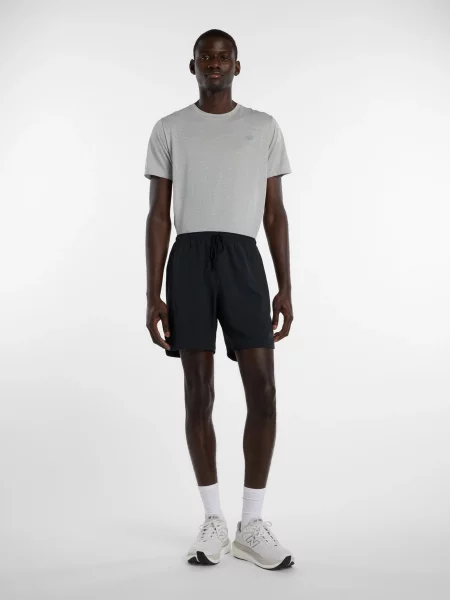 Спортивные шорты New Balance черные