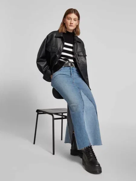 Sweter z dzianiny o luźnym kroju ze stójką model ‘BARIA’ Only czarny