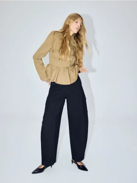 Reserved Pantaloni cu cargo negru