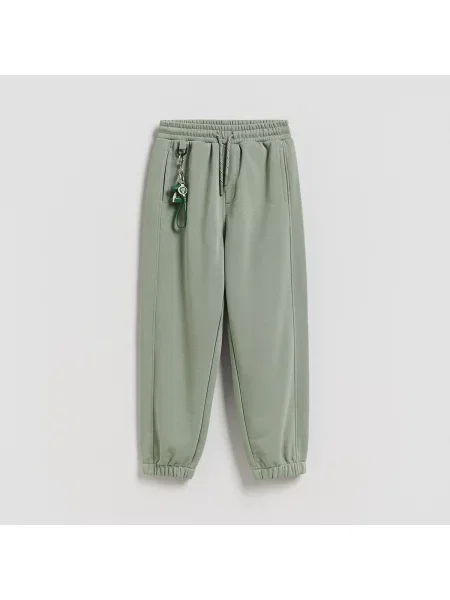 Reserved Baggy jogger kulcstartóval világoszöld