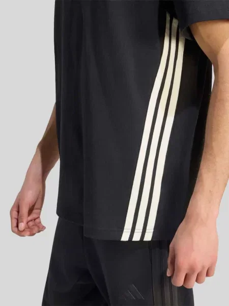 T-shirt o kroju relaxed fit z czystej bawełny Adidas Sportswear czarna