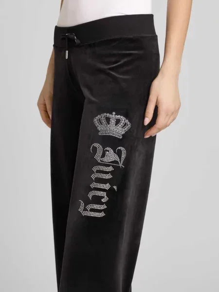 Spodnie dresowe z obszyciem ozdobnymi kamieniami model GOTHIC CROWN' Juicy Couture czarny