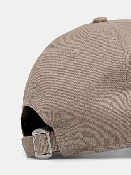 Кепка New Era бежевая