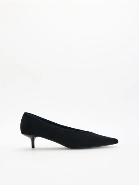 Reserved Pantofi cu negru