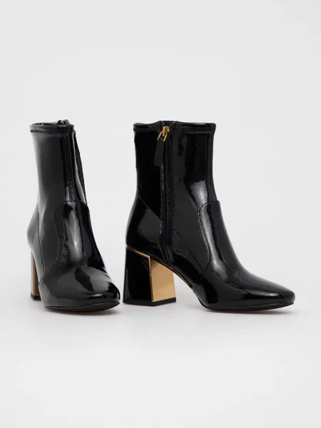 Kožené členkové topánky Tory Burch čierna
