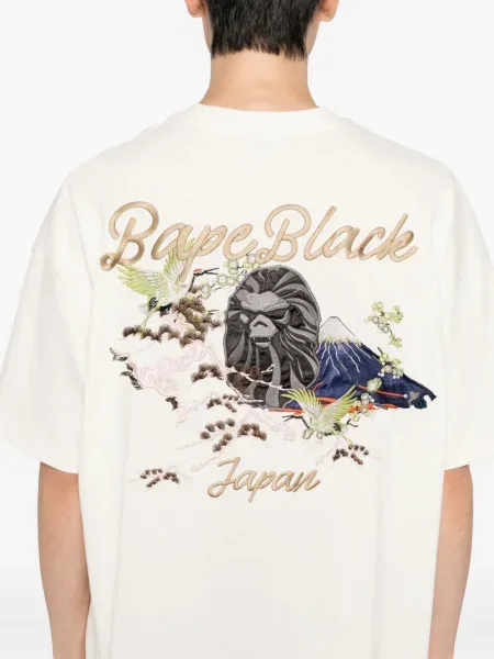 Тениска Bape Black *a Bathing Ape® бродирана черно