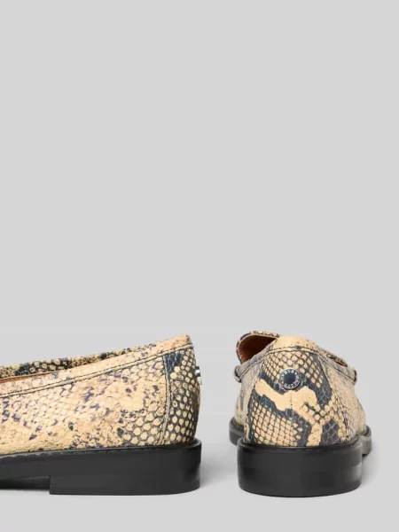 Mokasyny z fakturowaną podeszwą model ‘Adison’ Steve Madden beżowe