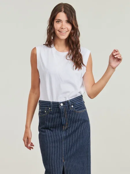 Top Levi's biela