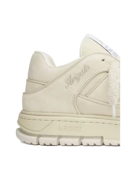 Sneakersy Axel Arigato zamszowe beżowe