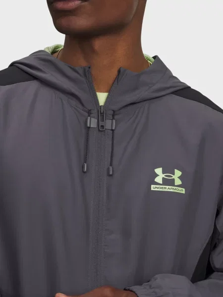 Вітровка Under Armour сіра