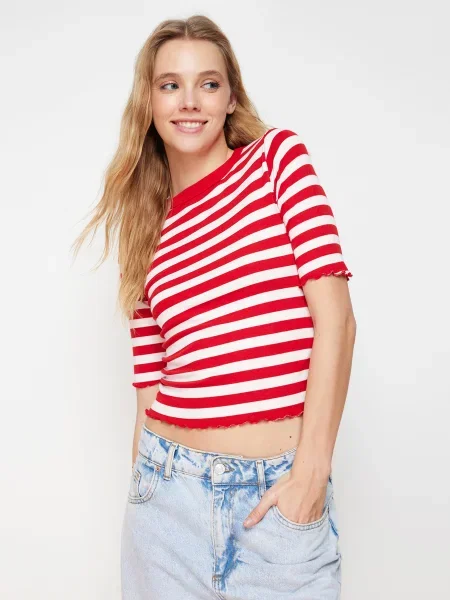 Trendyol Футболка червоний