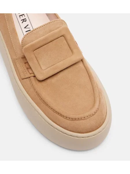 Loaferke Roger Vivier iz semiša s platformo bež