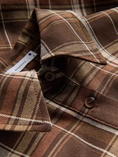 Reserved Коротка сорочка в клітинку коричневий