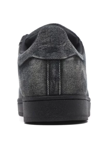 Мрежести маратонки Adidas на райета черно