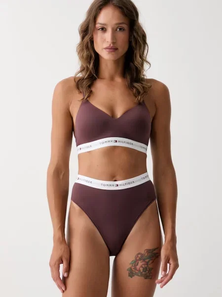 Tommy Hilfiger podprsenka
