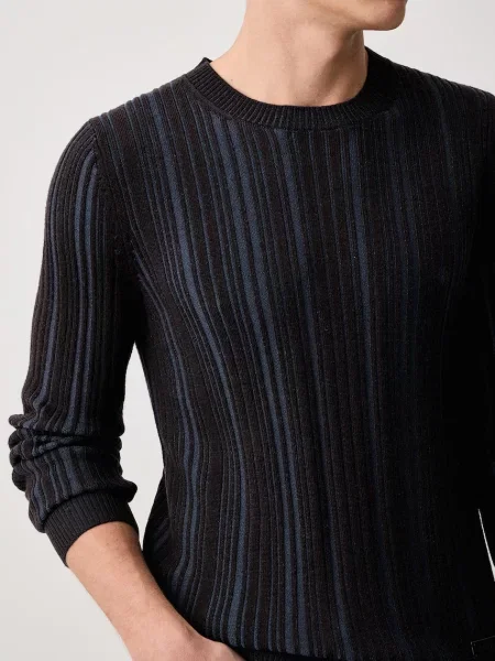 Шерстяной свитер Trussardi