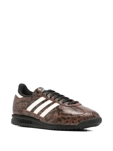 Sneakerși Adidas de catifea cord maro