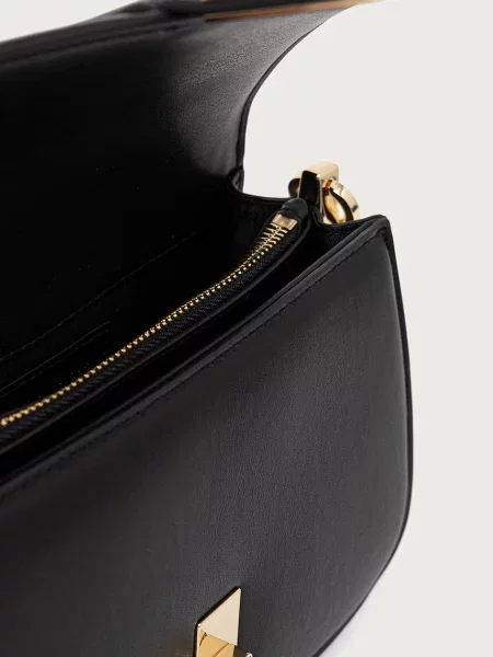 Tommy Hilfiger чанта crossbody дамска от имитация на кожа черно