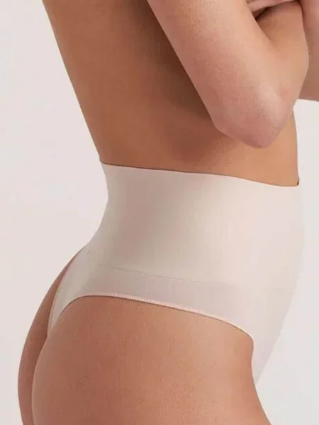Моделирующие трусики стринг FIGI_GATTA_STRING_CORRECT_SENSUAL_SKIN чорні