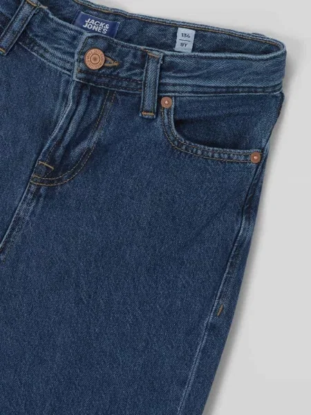 Jeansy o luźnym kroju z bawełny model ‘Chris’ Jack & Jones niebieskie