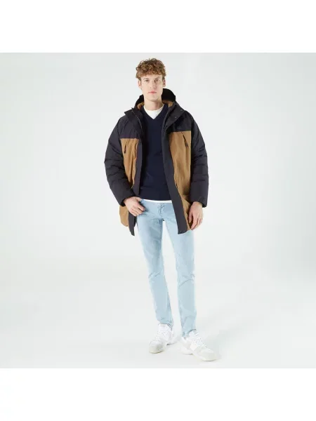 Lacoste куртка синя