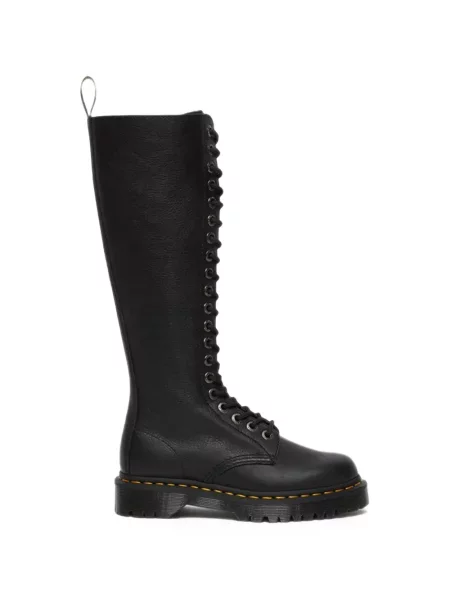 Cizme Dr. Martens cu șireturi din dantelă negru