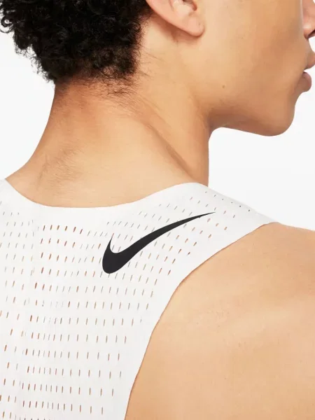 Top sport Nike din fleece plisat fără mâneci alb