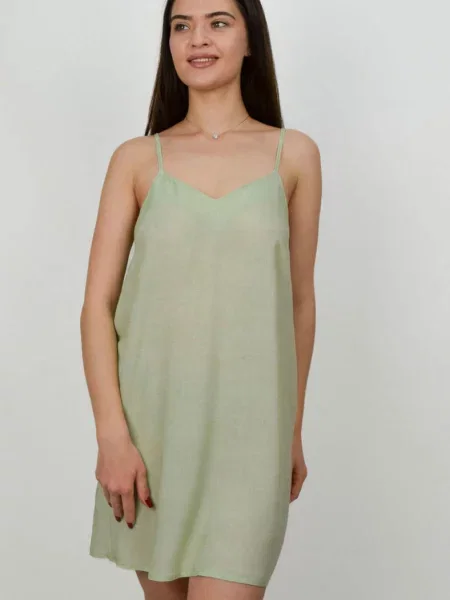 Женская сорочка зелена