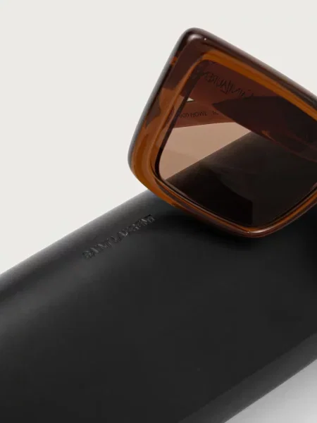 Солнцезащитные очки Saint Laurent