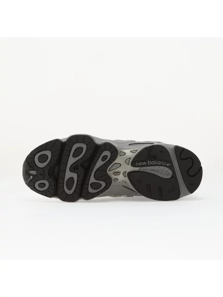 Sneakers New Balance Silver Metallic/ Slate Grey EUR 44 sivá