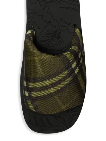 Papuci Burberry în carouri verde