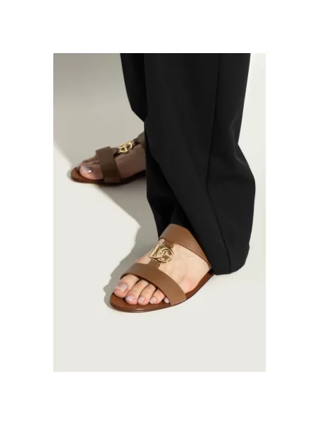 Klapki Dolce And Gabbana skórzane z logo brązowe