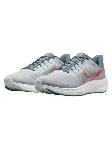 Pantofi Nike gri