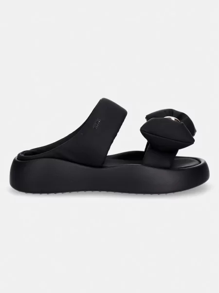 Шлепанцы Goe