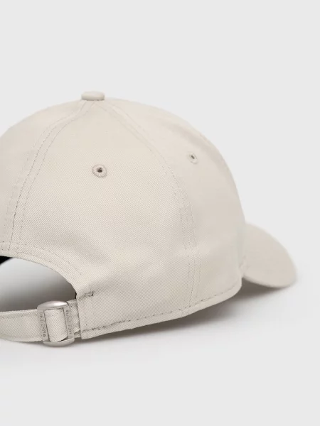 Шапка New Era с аппликацией бежевый