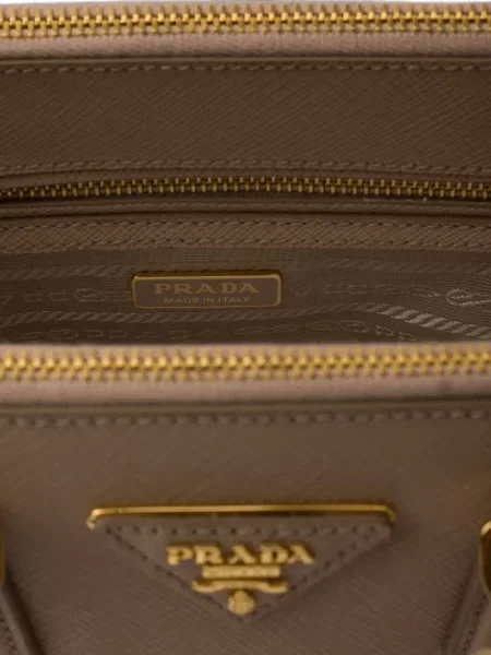 Geanta de piele Prada din piele maro