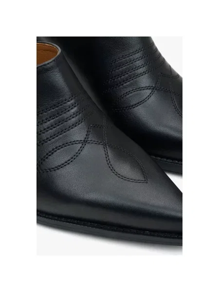 Кожаные сапоги Estro черные