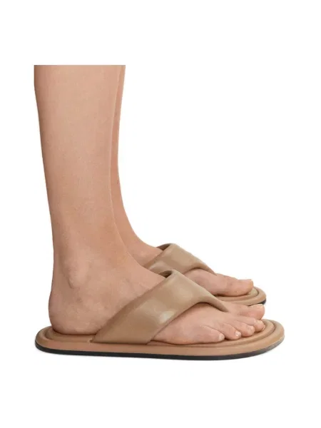 Șlapi Mango din piele negru