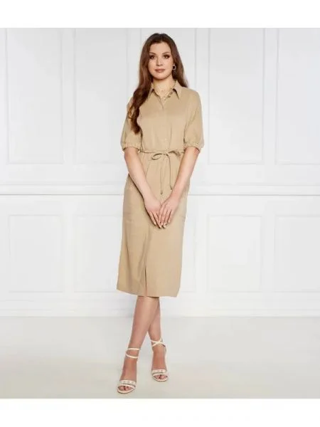 Marc Cain De in rochie cu cordon bej